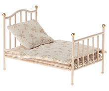 Load image into Gallery viewer, Maileg USA Furniture Vintage Bed, Mouse - Rose