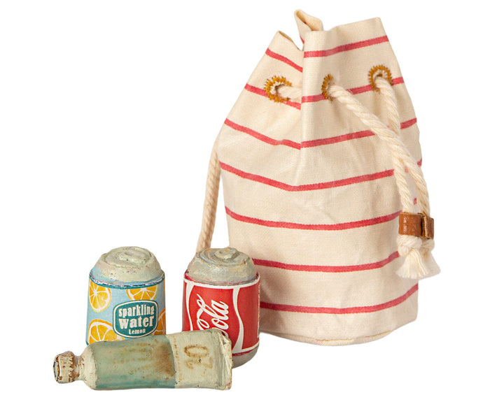 Maileg USA kitchen Bag with Beach Essentials
