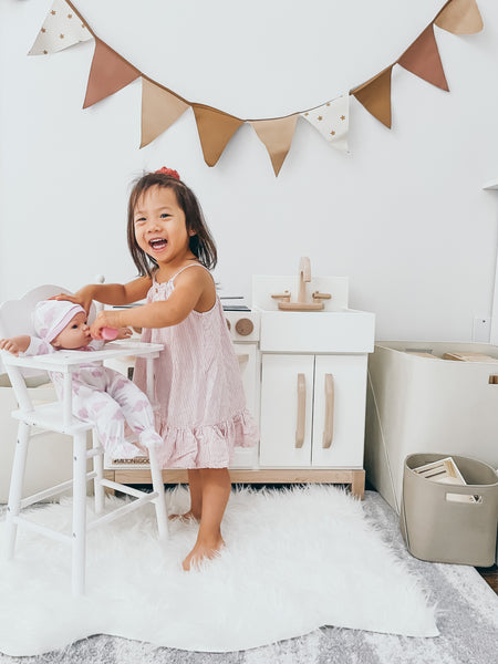Why We love the Milton & Goose Play Kitchen and Refrigerator - Plus the Benefits of Pretend Play By: Stephanie from @mamas.little.village