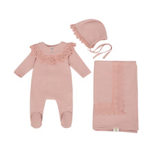 Load image into Gallery viewer, Cadeau Baby 3M / Rosette Laced in grace (set) by Cadeau Baby