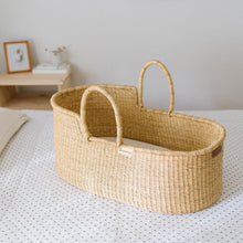 Load image into Gallery viewer, Design Dua. Bilia Bassinet Natural Basket w/Foam Pad (In Stock) / Vegan Grass (No Leather Added) / Pad Only Design Dua Signature Bilia Bassinet: Vegan (No Leather Handle/ Only Grass)