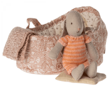 Load image into Gallery viewer, Maileg USA Bunny Bunny in Carry Cot, Micro - Peach