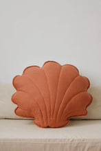 Load image into Gallery viewer, moimili.us Cushion Linen “Papaya” Shell Pillow