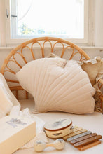 Load image into Gallery viewer, moimili.us Cushion Velvet “Cream” Ginkgo Leaf Pillow