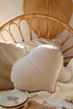 Load image into Gallery viewer, moimili.us Cushion Velvet “Cream” Leaf Pillow