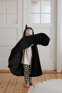 moimili.us Magic cape “Little Black Riding Hood” Magic Cape