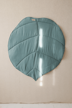 Load image into Gallery viewer, moimili.us Mat Linen “Eye of the Sea” Leaf Mat