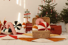 Load image into Gallery viewer, moimili.us Mat Moi Mili Christmas “Gold Candy” Round Patchwork Mat