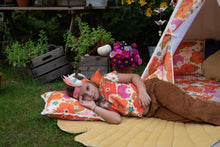 Load image into Gallery viewer, moimili.us Mat Moi Mili “Picnic with Flowers” Round Cotton Mat