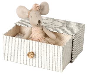 Maileg USA mouse accessories Maileg Dancing Mouse in Daybed, Little Sister