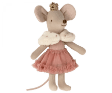 Load image into Gallery viewer, Maileg USA Mouse Princess Little Sister, Mouse in Box - Rose