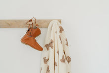 Load image into Gallery viewer, Bloomere Muslin Blanket- Teddy