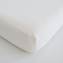 Load image into Gallery viewer, Design Dua. Natural Ivory Design Dua Waterproof Cotton Crib Sheet - Muslin