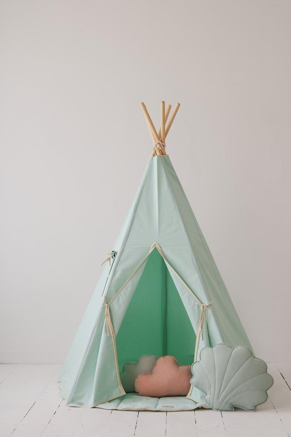 moimili.us Set Teepee with mat “Mint Fog” Teepee with Pompoms and 