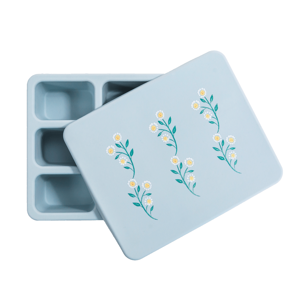 https://little-lona.com/cdn/shop/products/apparel-accessories-austin-baby-collection-silicone-bento-box-wildflower-chambray-blue-39003395490050.png?v=1678927225