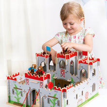 Load image into Gallery viewer, Bigjigs Toys King George&#39;s Castle