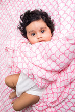 Load image into Gallery viewer, Malabar Baby Malabar Organic Swaddle - Pink Rainbow