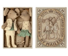 Load image into Gallery viewer, Maileg USA Mice Royal Twins in Box, Little Brother and Sister