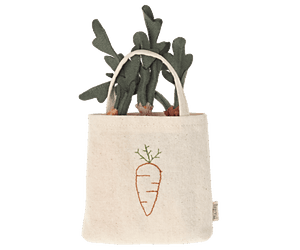 Maileg USA Play Food Carrots in Shopping Bag