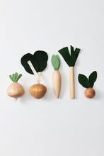 Load image into Gallery viewer, Milton &amp; Goose Play Food Milton &amp; Goose Veggies Play Food Set