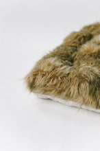 Load image into Gallery viewer, E &amp; E Teepees Play Tents E &amp; E Teepees The Fox Faux Fur Play Mattress