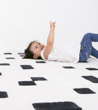 Load image into Gallery viewer, Lilipinso Rugs Lilipinso Cotton Rug - Matrix