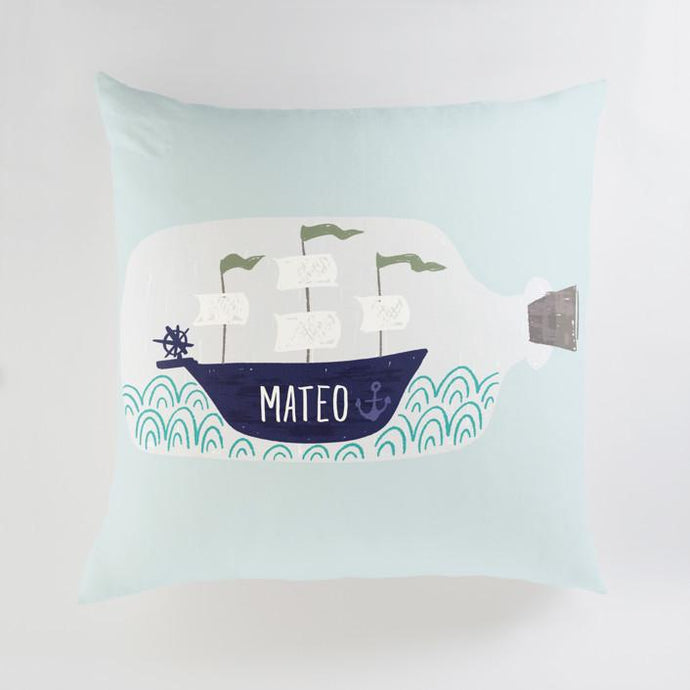Minted Tables and Chairs Deep Sea / CLASSIC COTTON CANVAS Minted Little Sail Boat Bottle