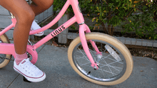 Load image into Gallery viewer, Linus Toys Linus Lil’ Dutchi Bicycle