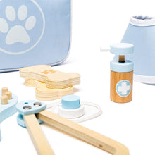 Load image into Gallery viewer, Bigjigs Toys Veterinary Set