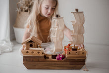 Load image into Gallery viewer, Qtoys Wooden Toys Qtoys Wooden pirate ship